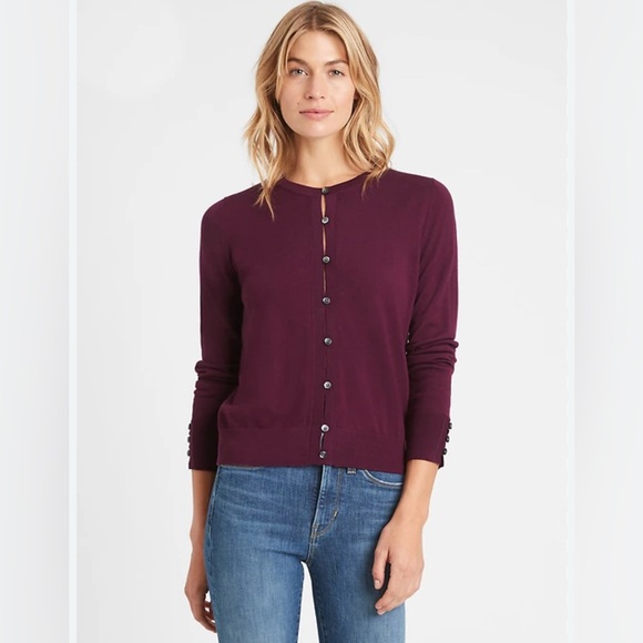 NWOTBanana Republic Cardigan Sweater Washable Merino Wool burgundy Size S - Picture 1 of 8